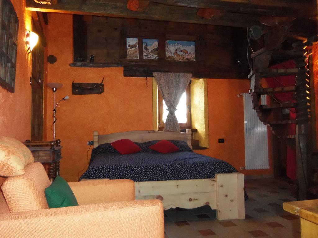 Affittacamere Saint Salod Charvensod Szoba fotó